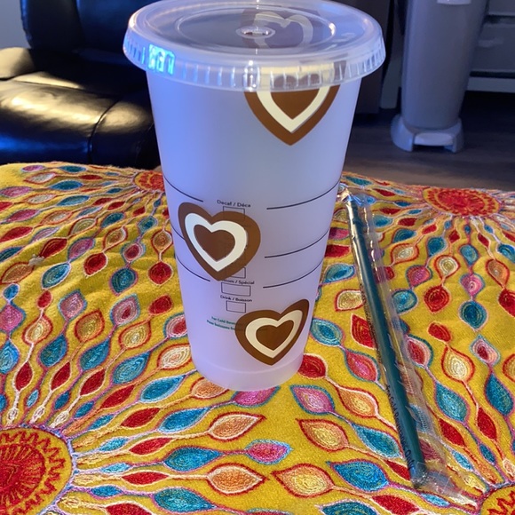 Brand new Starbucks heart cup - Picture 2 of 4